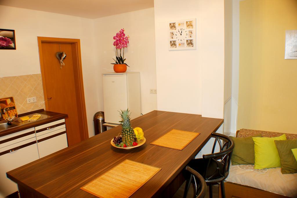 Apartments Zum Henker เควดลินบวร์ก ภายนอก รูปภาพ