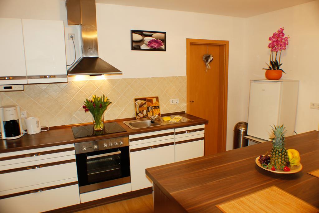 Apartments Zum Henker เควดลินบวร์ก ภายนอก รูปภาพ