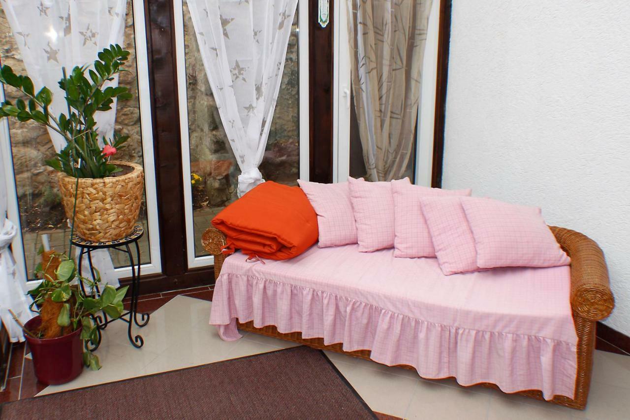 Apartments Zum Henker เควดลินบวร์ก ภายนอก รูปภาพ